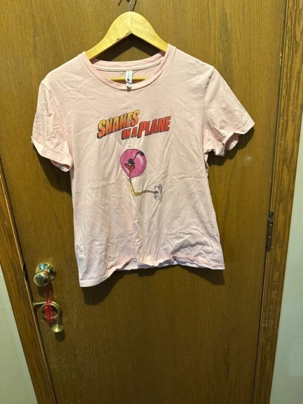 Disney Robin Hood Lady Kluck Snakes on a Plane Flamingo Graphic Tee Women’s XL P